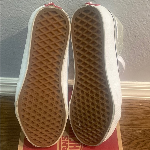 Vans Green and White High-Top Sneakers - Picture 4 of 10